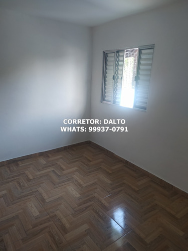 Imagem 10 de 12 de Casa Com 2 Quartos E 1 Banheiro Para Alugar, 50 M²