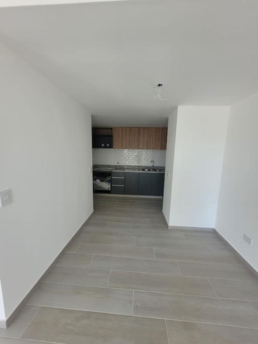 Imagen 17 de 29 de Departamento Tres Ambientes En Venta - Olivos