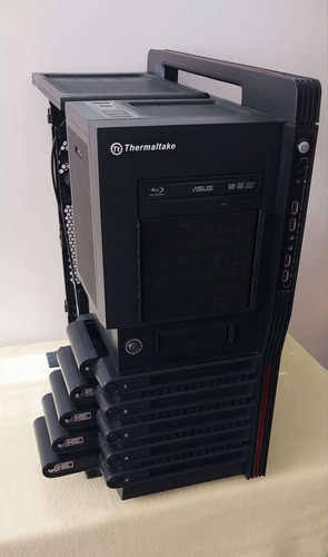 Thermaltake  Level 10 Gt (case Cpu Full Tower) 