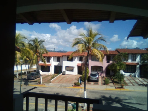 Imagen 17 de 20 de Townhouse Para Remodelar Agua Marina Country El Paraiso 2