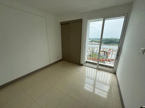 Apartamento En Venta En Hacienda El Castillo. Cod V8014603