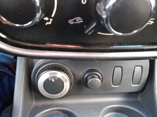 Imagen 8 de 12 de Renault Duster 2013 2.0 4x4 Luxe 138cv