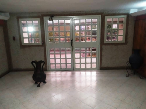 Imagen 2 de 12 de Lomas Del Ávila, Caracas, Sucre