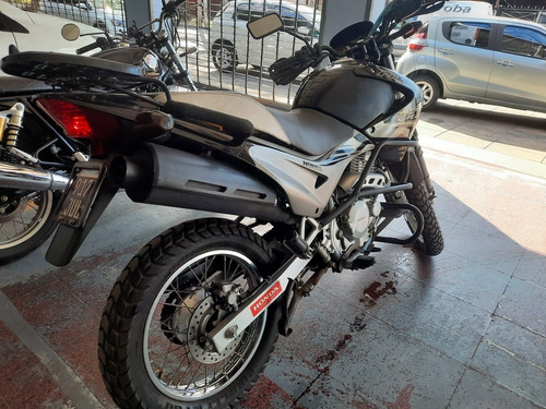 Imagen 4 de 12 de Honda Falcon 400