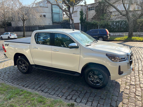 Toyota Hilux 2.8 Cd Srv 177cv 4x4 At