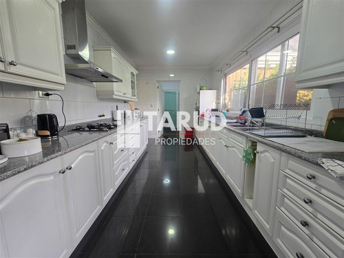 Increíble Casa En Arriendo, En Condominio Nogales Machalí