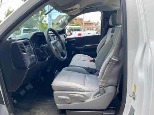 Imagen 12 de 12 de Chevrolet Silverado 2015 4.3 1500 Cab Reg V6/ Man At