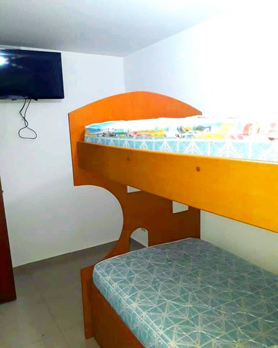Imagen 10 de 14 de Apto En Venta En Tucacas 90mts Alexandra Ramírez 04147041922