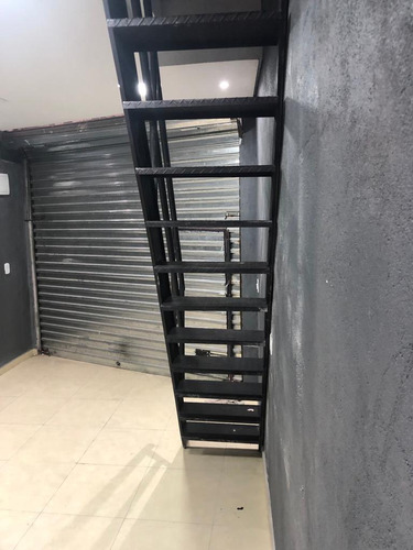 Vendo Salão Comercial 2 Andares Próximo Ao Pq Do Carmo C/ Re
