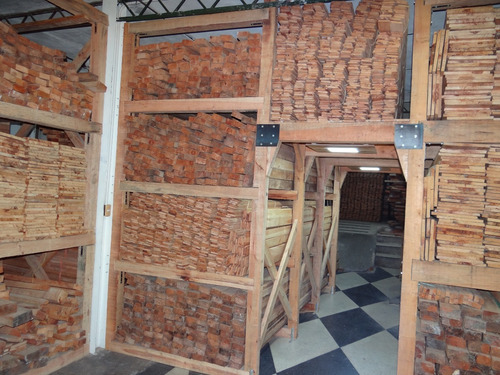 Imagen 4 de 10 de Tabla De Pino Madera Construcción Y Carpintería 15x2.5x3.66