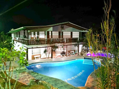 Calima, 1.501 M2, Finca En Venta