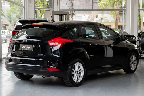 Imagen 6 de 15 de Ford Focus 1.6 S 5puertas - Car Cash