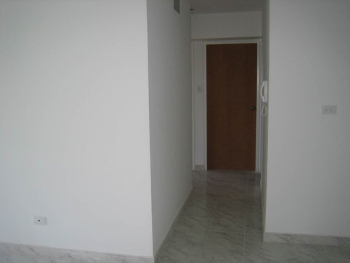 Imagen 3 de 17 de Apartamento En Venta Res. Santa Ana