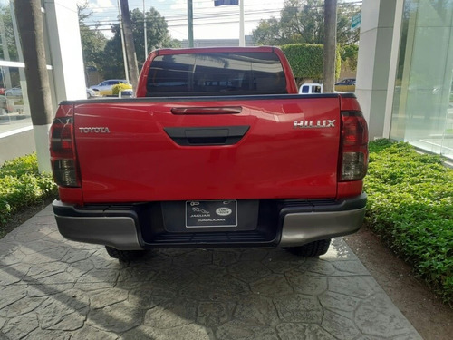 Imagen 5 de 15 de Toyota Hilux 2018 2.7 Cabina Doble Sr Mt