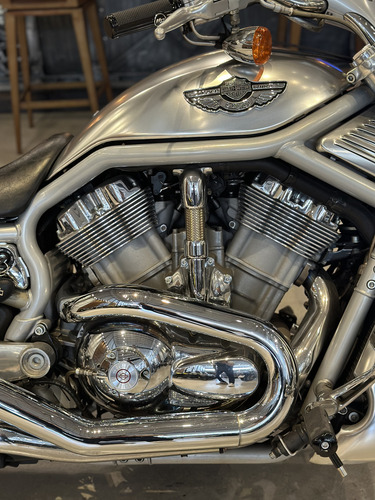 Harley Davidson V-rod 100 Aniversario, No Sportster 1200