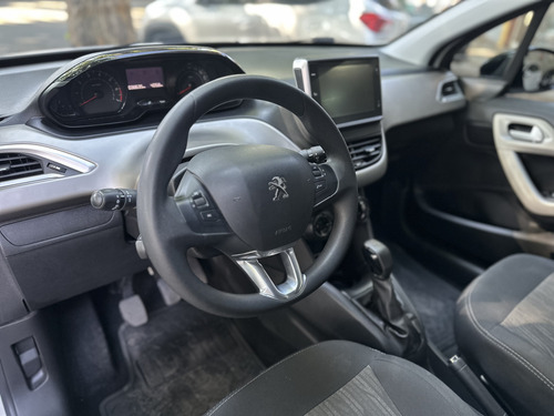 Peugeot 2008 1.6 Allure