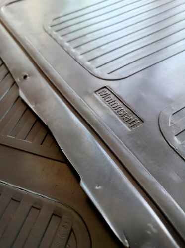 Imagen 4 de 7 de Cubre Alfombra X4 Ford Escort Sierra Original Motorcraft