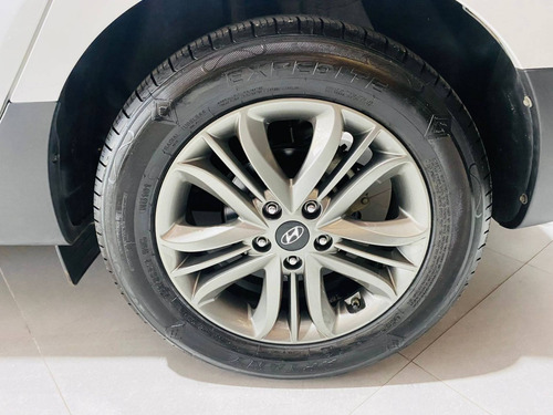 Imagem 9 de 15 de Hyundai Ix35 2.0 Mpfi Gl 16v Flex 4p Automático