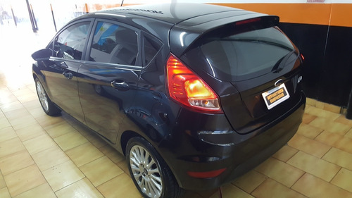 Ford Fiesta Kinetic Design 1.6 Se 120cv 2014