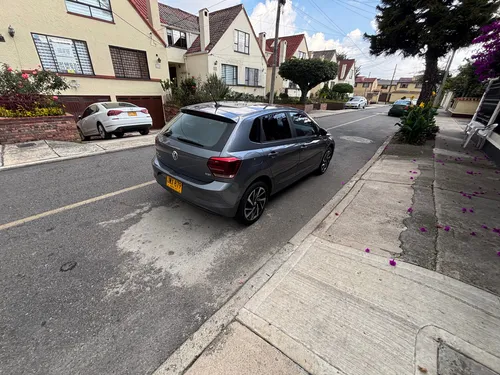 Volkswagen Polo 1.6 Highline At