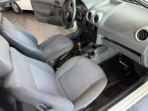 Volkswagen Gol 1.6 I Power 601