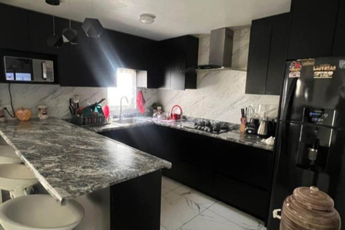 Casa En Venta En Toluca Eo