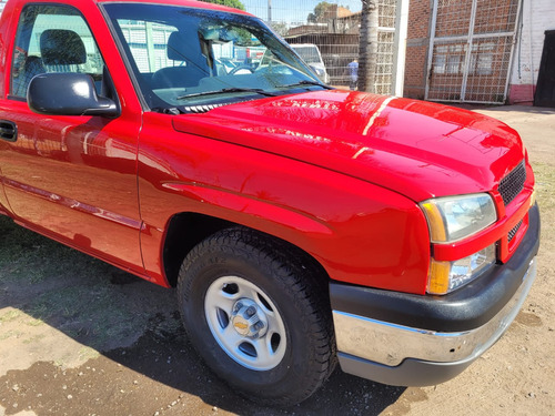 Chevrolet Silverado Pickup Silverado 1500 5vel Mt