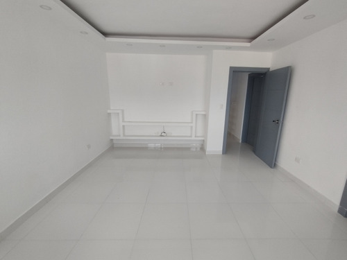 Se Vende Amplio Y Hermoso Penthouse En Vista Hermosa