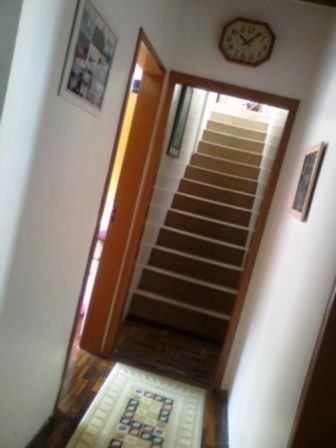 Casa Em Nonoai Com 4 Dormitórios - Mi12452