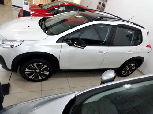 Imagen 14 de 15 de Peugeot 2008 1.6 Feline Tip Am20 G