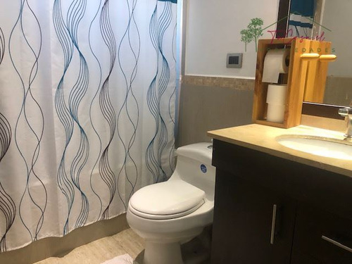 Casa En Venta De 4d/4b En Camino Loreto