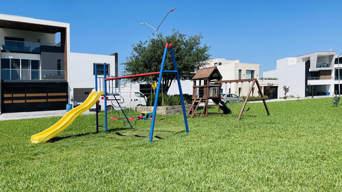 Rinconada Colonial, Apodaca