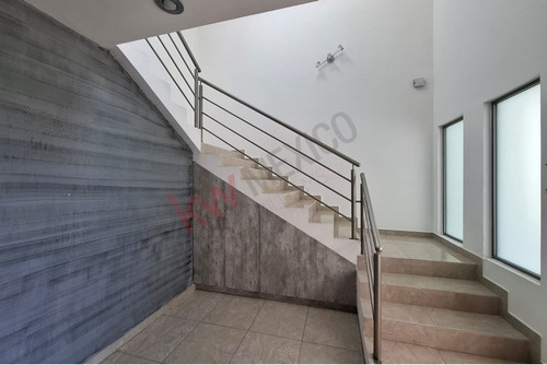 Casa En Venta En Mayorazgo, León! 239 M² Construcción