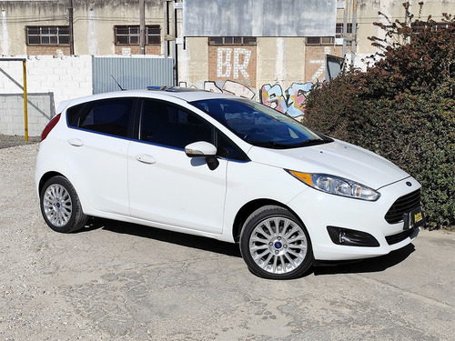 Ford Fiesta Kinetic 1.6 Titanium 120cv