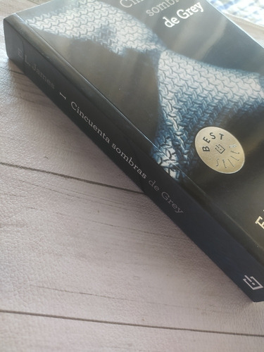 Cincuenta Sombras De Grey. E. L. James (Usado)