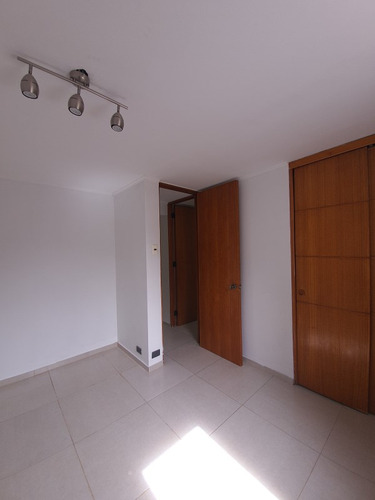 Dpto 3d 2b + Est + Bodega - A Pasos Del Metro El Golf