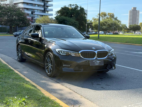 BMW Serie 3 3.0 330i Sedan Sport Line 252cv