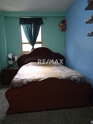 Imagen 8 de 17 de Amplio Apartamento Urb. El Ingenio Guatire
