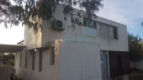Casa En Pinares- Ref: 6031
