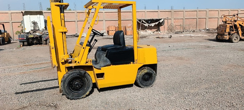 Equipo Montacarga Komatsu. 9500 Hrs. 2.5 Ton. Negociable.
