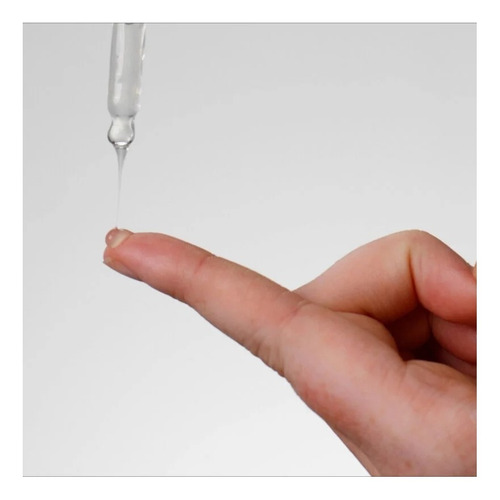 Imagen 3 de 3 de Sérum Hyaluronic Acid 2% + B5 The Ordinary día/noche para todo tipo de piel de 30mL +15 años