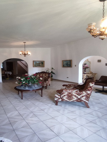 Casa En Venta Los Nisperos Conjunto Cerrado Internet Patio Jardin 2 Plantas Amaoblada Terraza De Los Nisperos Valencia