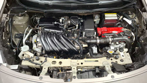 Nissan Versa 1.6 SENSE TA AC