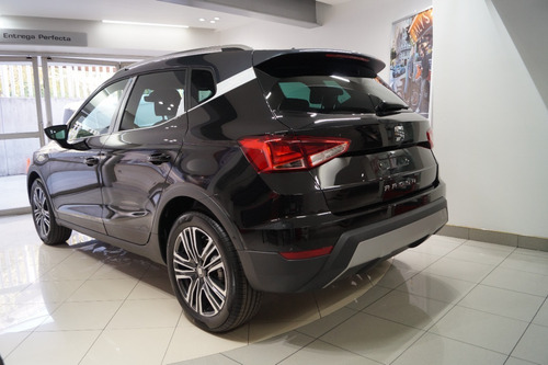 Imagen 6 de 15 de Seat Arona Xcellence Automática Negra 2021