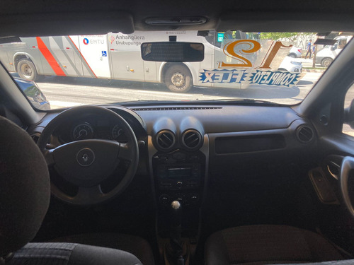 Renault Sandero 1.0 16v Expression Hi-flex 5p