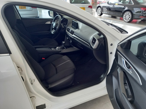 Mazda 3 Touring At