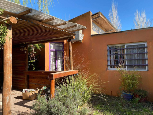 Imagen 2 de 10 de Casa En Venta De Tres Dormitorios Parque Y Pileta