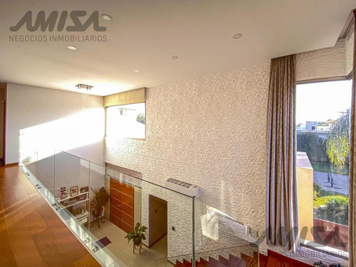 Imagen 12 de 22 de Casa - Miraflores (funes Hills)