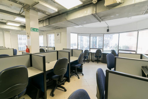 Oficina En Arriendo/venta En Centro Internacional. Cod A1002170
