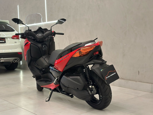 X Max 250 Abs